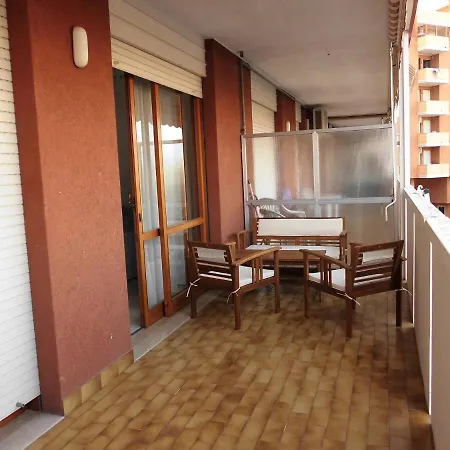 Lovely Flat With Sunny Terrace Apartamento *