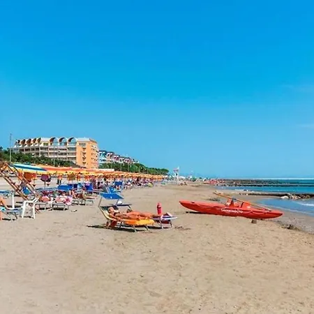 Apartamento Lovely Flat With Sunny Terrace Porto Santa Margherita